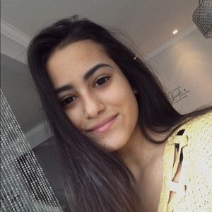 Meet your Posher, Alejandra